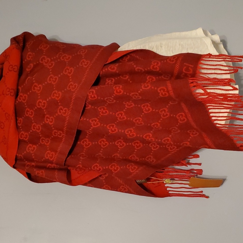 Gucci Red Silk Scarf with Monogram Pattern